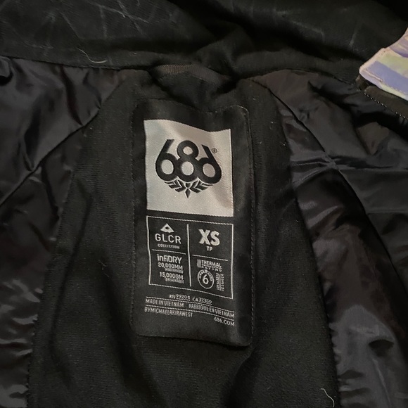 686 snowboarding jacket USED 1 TIME - Picture 2 of 5
